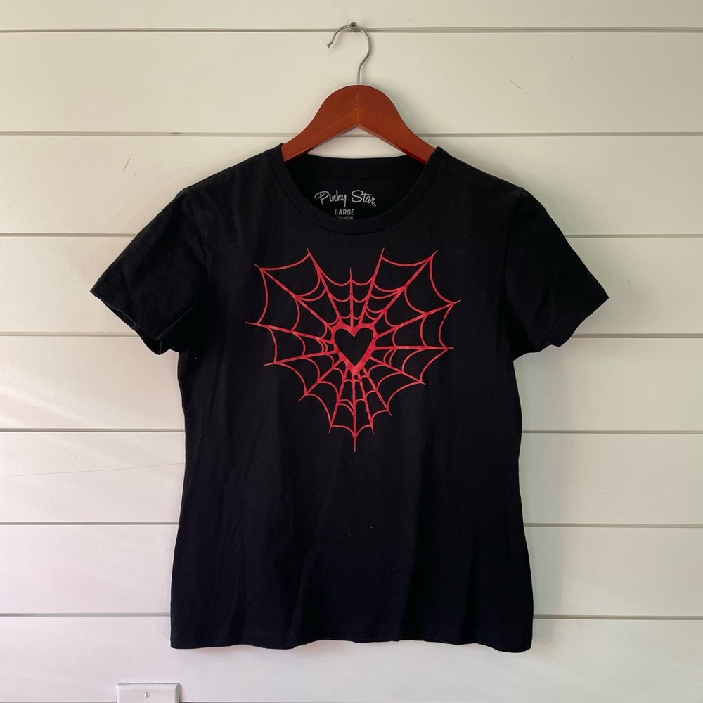 Pinky Star Heart Web T-Shirt - Large